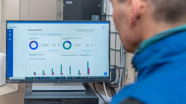Milk Cell Analysis data displayed on a screen for real-time milk quality monitoring