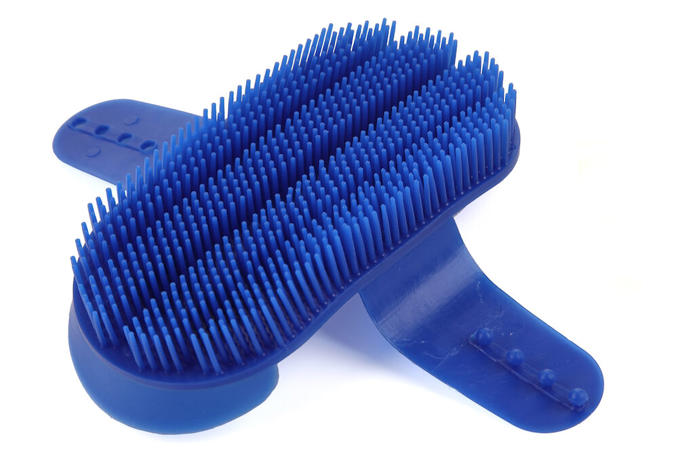 DeLaval plastic curry comb