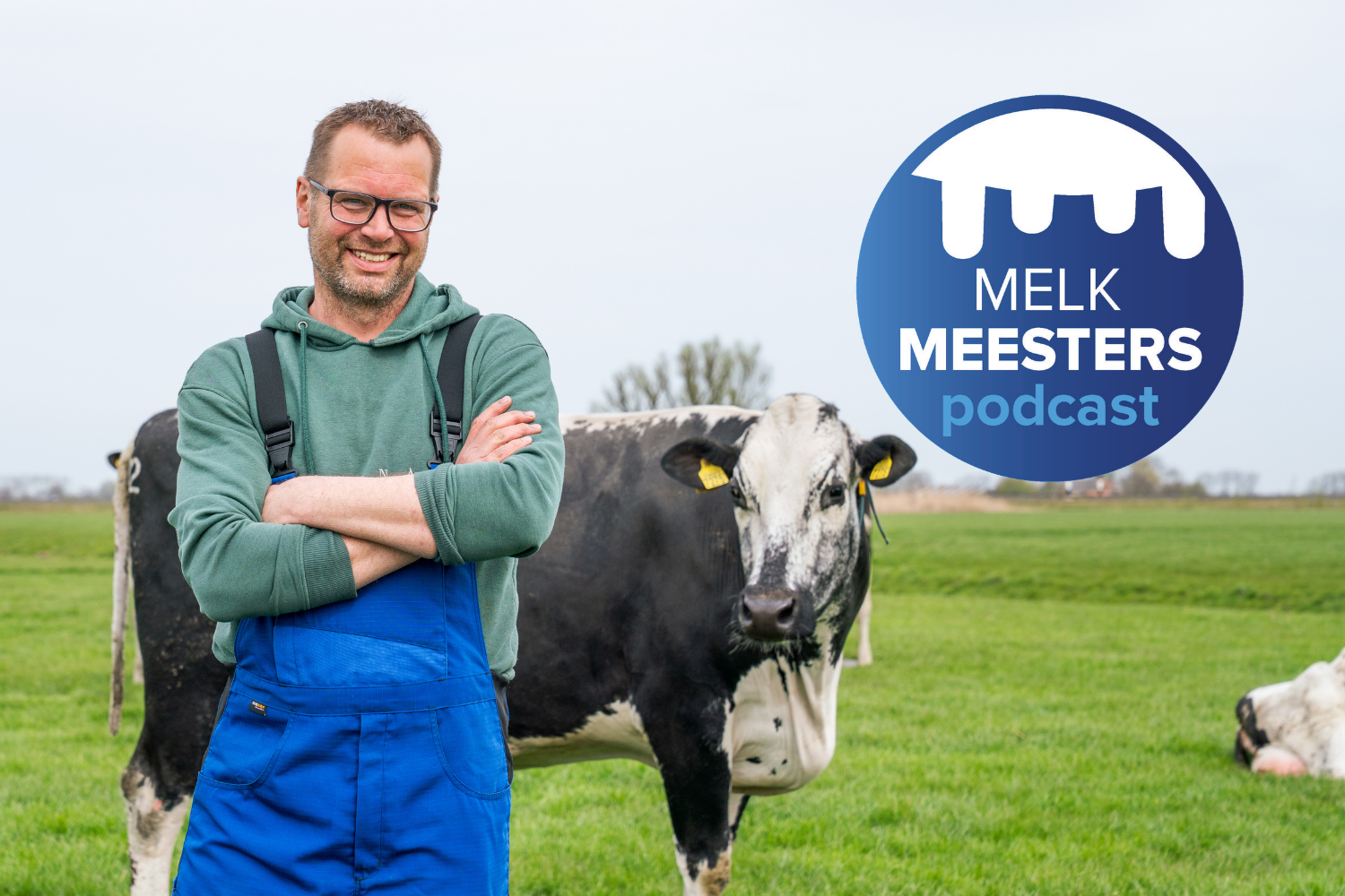 Melkveehouder Uilke Dijkstra met DeLaval overall en logo van Melkmeesters Podcast