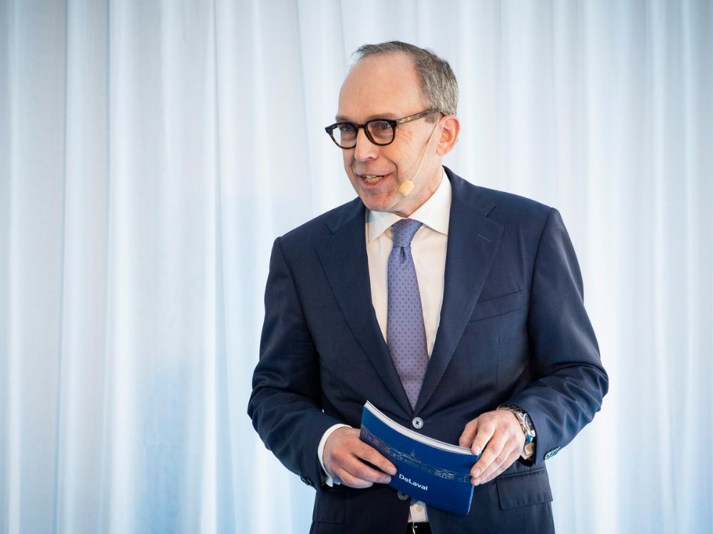 our ceo paul lofgren speaking on a scene.