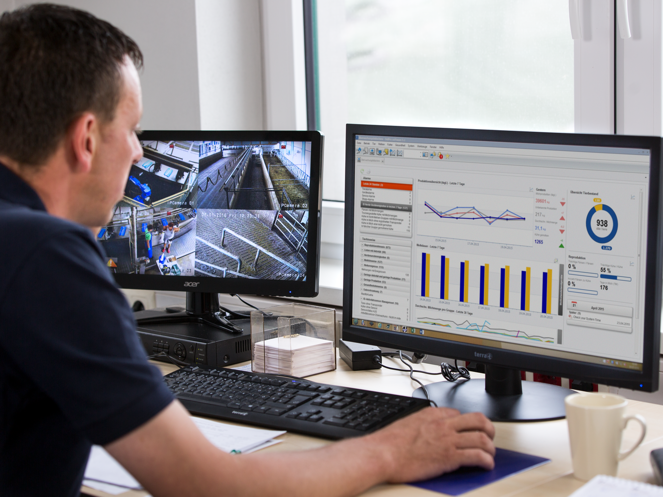 ganaderos trabajando con delpro