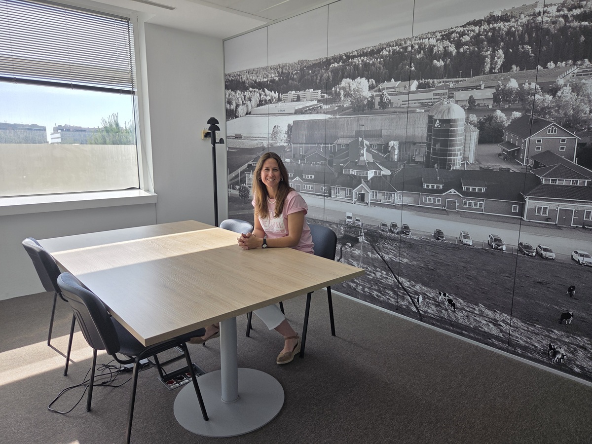 Elena Alarcón en las oficinas de DeLaval