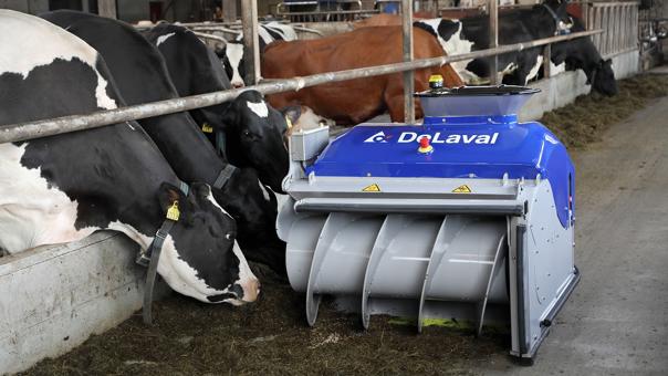arrimador-comida-vacas-delaval-optiduo